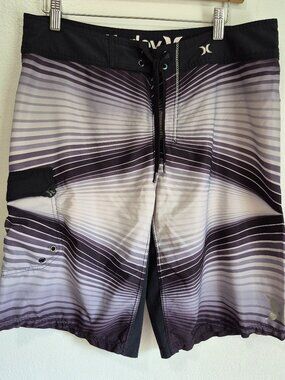Hurley Board Shorts Men's Black Striped Phantom Swim Trunks Beach Pool Size 32